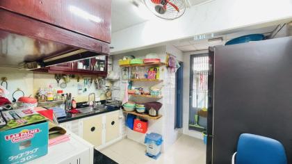 Bán Nhà tầng trệt Chung Cư Ngô Gia Tự 38.8 m2 giá 3.99 tỷ