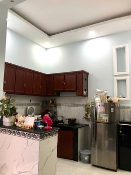 bán nhà 4x14 cấp 4 còn mới , gần huỳnh tấn phát nhà bè quận 7