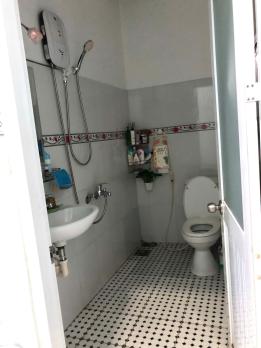 bán nhà 4x14 cấp 4 còn mới , gần huỳnh tấn phát nhà bè quận 7