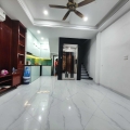 Cho thuê nhà nguyên căn Vĩnh Phúc, Ba Đình, nhà mới đẹp, thang máy, gần ô tô, gia đình, nhóm…