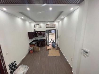 Bán nhà cạnh chợ cây Vạn Phúc - 3 bước ra đường ô tô - chỉ 6.15 tỷ