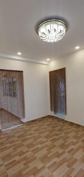 Bán căn hộ chung cư  p.2 Q.5 - 74m2 có 3 pn có sổ có thang chỉ 4ty7