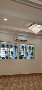 Bán căn hộ chung cư  p.2 Q.5 - 74m2 có 3 pn có sổ có thang chỉ 4ty7