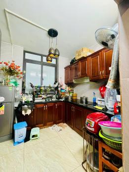 ????Tầng 2 Tập thể VŨ TRỌNG PHỤNG, 85m, 3PN riêng, ô tô đầu cổng, sạch đẹp, 4.65 tỷ