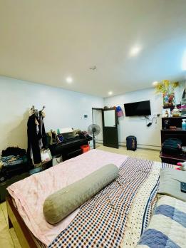 ????Tầng 2 Tập thể VŨ TRỌNG PHỤNG, 85m, 3PN riêng, ô tô đầu cổng, sạch đẹp, 4.65 tỷ