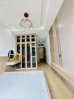 Nhà Đường Cách Mạng Tháng Tám Phường 11 Quận 3 Cũ.