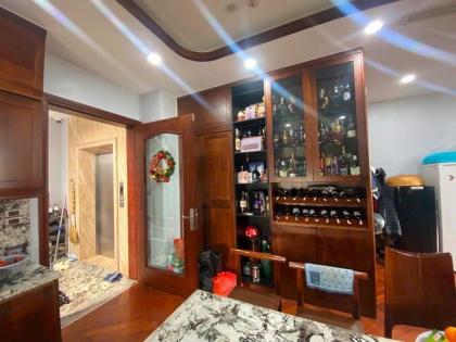Bán Nhà Mặt Phố Trung Phụng Đống Đa 101m2-9T MT6,6m Vỉa Hè 79 Tỷ Có Thương Lượng,