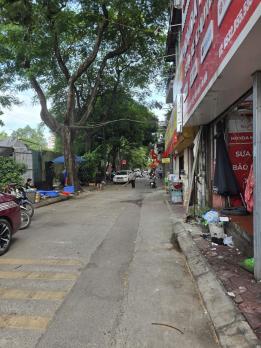 Cần cho thuê nhà Hoàng Quốc Việt, Cầu Giấy, ô tô, Kinh doanh, ở tốt.