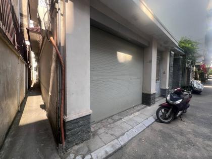 Bán Nhà Tức Mặc Quận Hoàn Kiếm 151m2-3T MT6m Tặng GPXD 8T 75 Tỷ Có Thương Lượng.