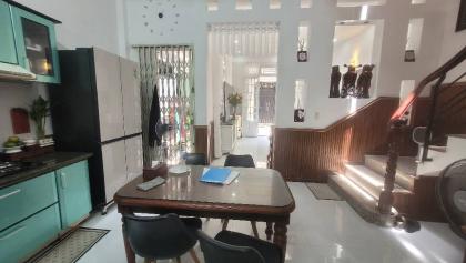 HẺM 7 CHỖ TRÁNH NHAU PHAN SÀO NAM, 45M2, TRỆT 2 LẦU ĐÃ CHẮC CHẮN CÒN ĐẸP, CHỈ 8.5 TỶ.