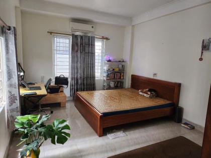 Bán nhà ngõ 412 Ngọc Thụy, diện tích 32m x 4 tầng, mặt tieenfm, giá 6.5 tỷ.