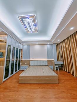 BÁN GẤP NHÀ 6 TẦNG NỘI THẤT ĐẦU ĐỦ - CẦU GIẤY - HÀ NỘI
