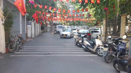 Bán Nhà Xuân Diệu Tây Hồ P/Lô Ô Tô 50m2-5T LÔ GÓC 20,8 Tỷ Có Thương Lượng.