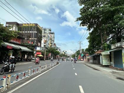 MTKD view GÓC Làng Hoa HIẾM 9m 4 lầu T.máy KD đỉnh 162m2 Nguyễn Văn Khối chỉ 38 tỷ.