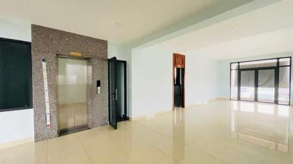 MẶT TIỀN 208m2 PHAN THỊ HÀNH, 6 TẦNG BTCT, dòng tiền 60 triệu/ tháng