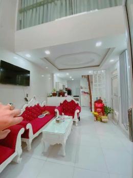 Bán nhà Hẻm 5m Nguyễn Công Hoan - Phan Xích Long, 3,6x10m, 5 Tầng - 4 PN, 7.7 tỷ