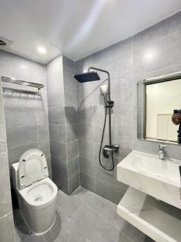 ????Tầng 3 TT ĐH Sư phạm Trần Quốc Hoàn 79m, 3PN, Sửa sang đẹp, chỉ 3.95 tỷ