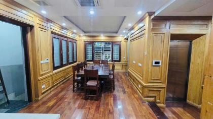Cho thuê BT Khu nhà ở Quốc Hội Lương Thế Vinh lô góc thang máy 45tr 0903409888