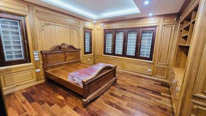 Cho thuê BT Khu nhà ở Quốc Hội Lương Thế Vinh lô góc thang máy 45tr 0903409888