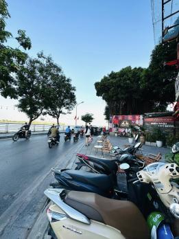 Bán Nhà Mặt Phố Trích Sài Tây Hồ 78m2-5T VIEW Hồ 2 THOÁNG 54 Tỷ Có Thương Lượng.