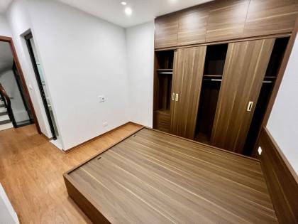BÁN NHÀ ĐƯỜNG ĐÊ LA THÀNH, BA ĐÌNH, NHÀ ĐẸP Ở LUÔN, 6 TẦNG THANG MÁY