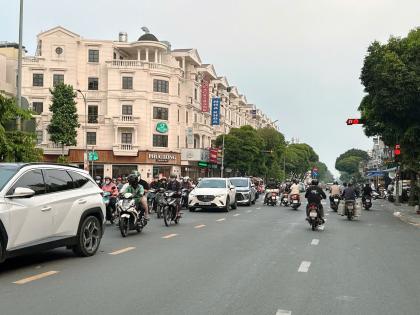 Nhà mới 4 lầu vài bước ra Phan Văn Trị ngang 5.2m 78m2 KD tốt ngay Cityland P10 chỉ 12 tỷ