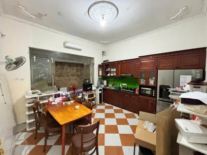 Cho thuê nhà Làng Việt Kiều Châu Âu 80m x 4 tầng 5 phòng đủ điều hòa 25tr 0903409888
