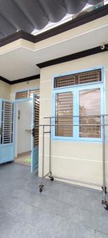 NHÀ TRỆT LỬNG 50M2. HẺM XE HƠI MỘT TRỤC THẲNG. GẦN NGÃ TƯ BÙI CÔNG TRỪNG GIAO ĐẶNG THÚC VỊNH. ĐÔNG