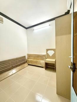 NHÀ TRỆT LỬNG 50M2. HẺM XE HƠI MỘT TRỤC THẲNG. GẦN NGÃ TƯ BÙI CÔNG TRỪNG GIAO ĐẶNG THÚC VỊNH. ĐÔNG