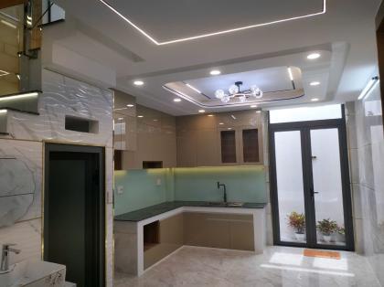 hẻm nhựa 6m  ,56M2, 5 tầng fun nt ở ngay - bình tân