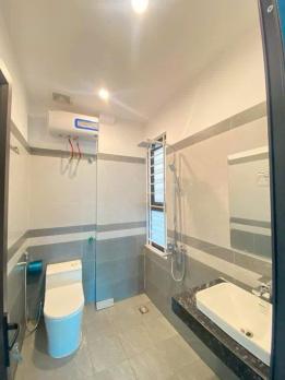 Bán nhà Phạm Văn Đồng, 39m2, phân lô, ô tô, nội thất chủ tặng,  nhỉnh 5tỷ.