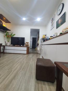 Bán căn hộ tập thể đường Hoàng Đạo Thành, Thanh Xuân, 3 ngủ, 2vs, ngõ thông, ô tô đỗ, sổ đỏ to