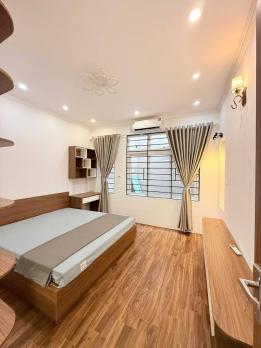 Bán nhà ngõ 121 Kim Ngưu, diện tích 43m x 4 tầng, mặt tiền 4.2m, giá 9.6 tỷ. ( có thương lượng)