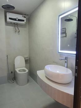 Bán nhà ngõ 121 Kim Ngưu, diện tích 43m x 4 tầng, mặt tiền 4.2m, giá 9.6 tỷ. ( có thương lượng)