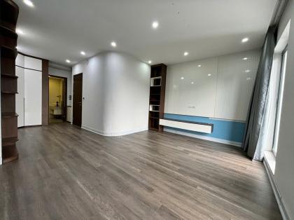 Cho thuê LK Phùng Khoang 70m x 5 tầng thông sàn thang máy 26tr 0903409888