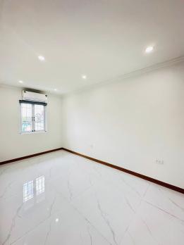 ????????TT Thành Công, DTSD 110m, 3PN, 2WC, Đầy đủ công năng, 4.4 tỷ VIP Ba Đình
