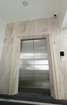 Cho thuê nhà Him Lam Vạn Phúc 90m x 7 tầng có PCCC thông sàn thang máy 0903409888