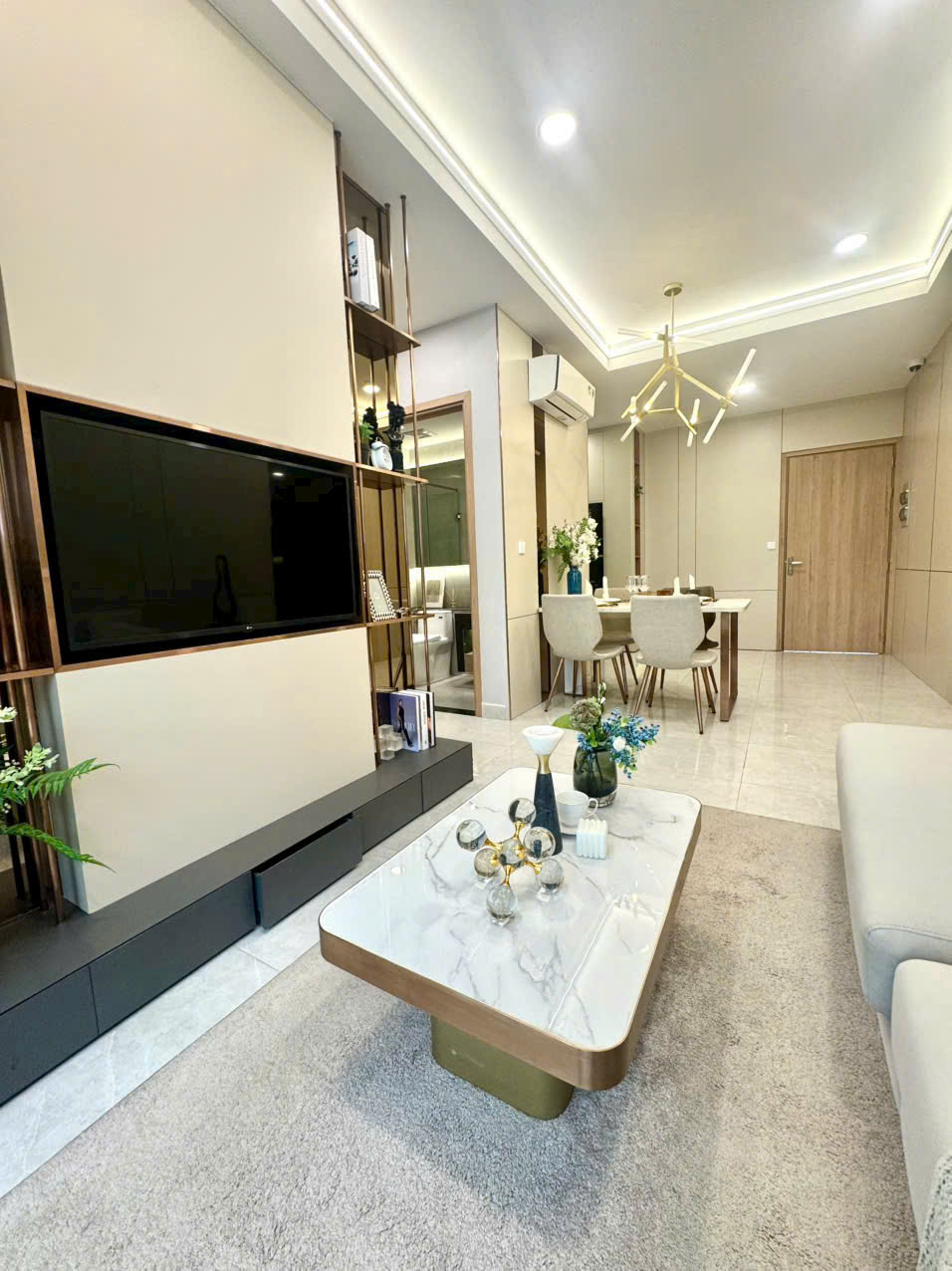 NHÀ Ở ĐẸP CHỈ 320TR NHÂN NHÀ SỞ HỮU NGAY FULL NỘI THẤT TAI TPHCM