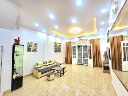 Bán nhà Láng Hạ, Đống Đa, 6 tầng thang máy, cách ô tô 100m, xây mới, 42m, 13.5 tỷ