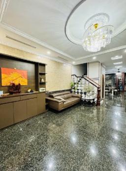 Cho thuê nhà Vạn Phúc 100m x 5 tầng thang máy FULL nội thất 30tr 0903409888
