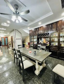 Cho thuê nhà Vạn Phúc 100m x 5 tầng thang máy FULL nội thất 30tr 0903409888