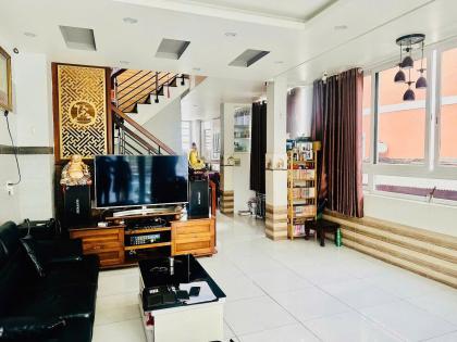 Bán nhà 2 Mặt tiền  Lê Thiệt - gần Văn Cao, chợ Tân Hương, 4x13m, 4 T - 4PN, 10,8 tỷ.