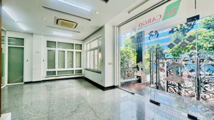 ✨ BIỆT THỰ ĐẲNG CẤP – HIM LAM TÂN HƯNG ✨ . Quận 7 – KDC Him Lam Tân Hưng. . Diện tích 10 x 20m (200m² ngang khủng).