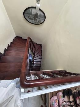 Bán nhà ngõ 50/18 Võng Thị, diện tích 87m x 3 tầng, mặt tiền 5.6m, giá 19 tỷ.