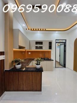 Nhanh mới kịp ôtô Gò Dầu-nhà mới- 4x18m2 4PN- an ninh - dân trí chỉ 6 tỉ....