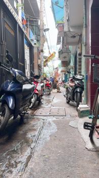 Chỉ 1,4 Tỷ có ngay nhà 3 tầng Quận 6 2PN 2WC.