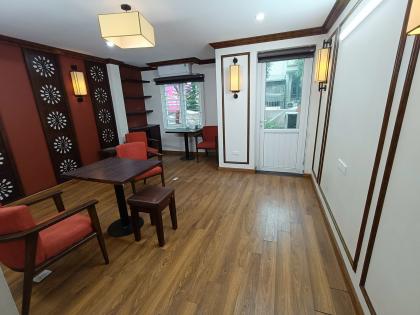 Cho thuê nhà KĐT Văn Quán 100m x 6 tầng thang máy 35tr 0903409888
