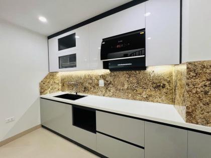Bán nhà mặt phố Vạn Phúc, Hà Đông 80m2, 7 Tầng, Giá chào 40.x tỷ