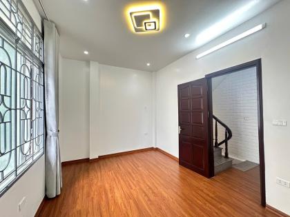 Bán nhà ngõ Gốc Đề, Minh Khai, Hai Bà Trưng, nhà đẹp full nội thất, ngõ nông, gần ô tô