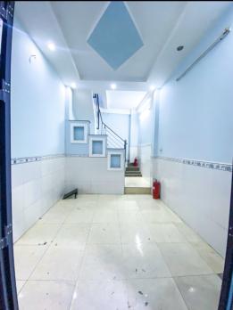 Quận 10 ngay cầu Nguyễn Tri Phương Nhà 4 tầng BTCT giá 4,1 tỷ.